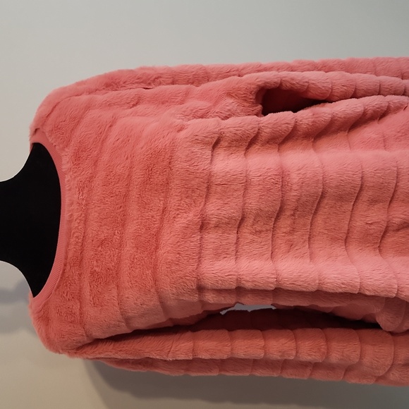 Steve Madden super soft sweater - Picture 1 of 9